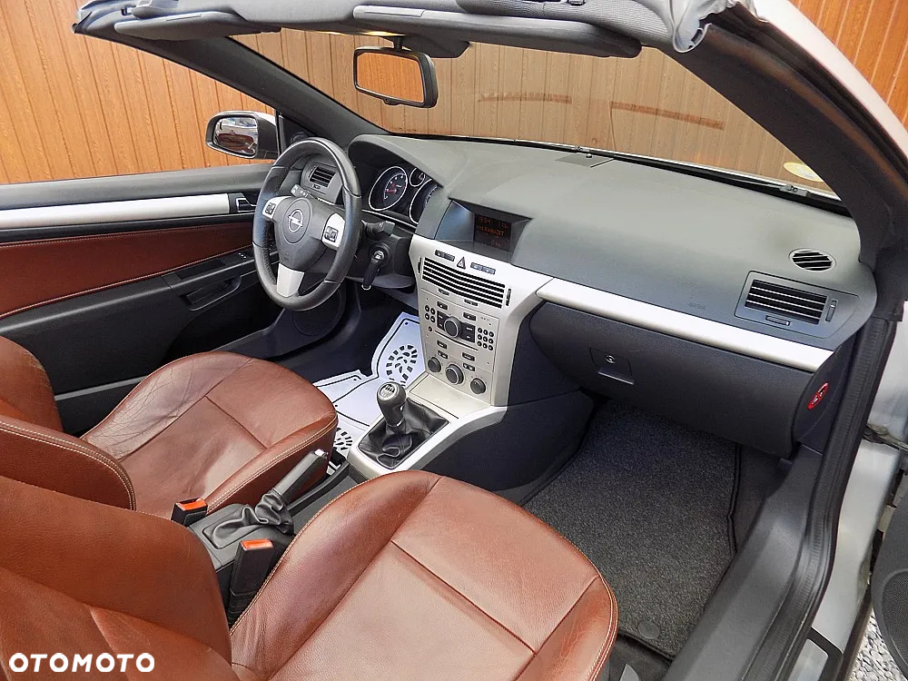 Opel Astra 1.6 Cosmo - 17
