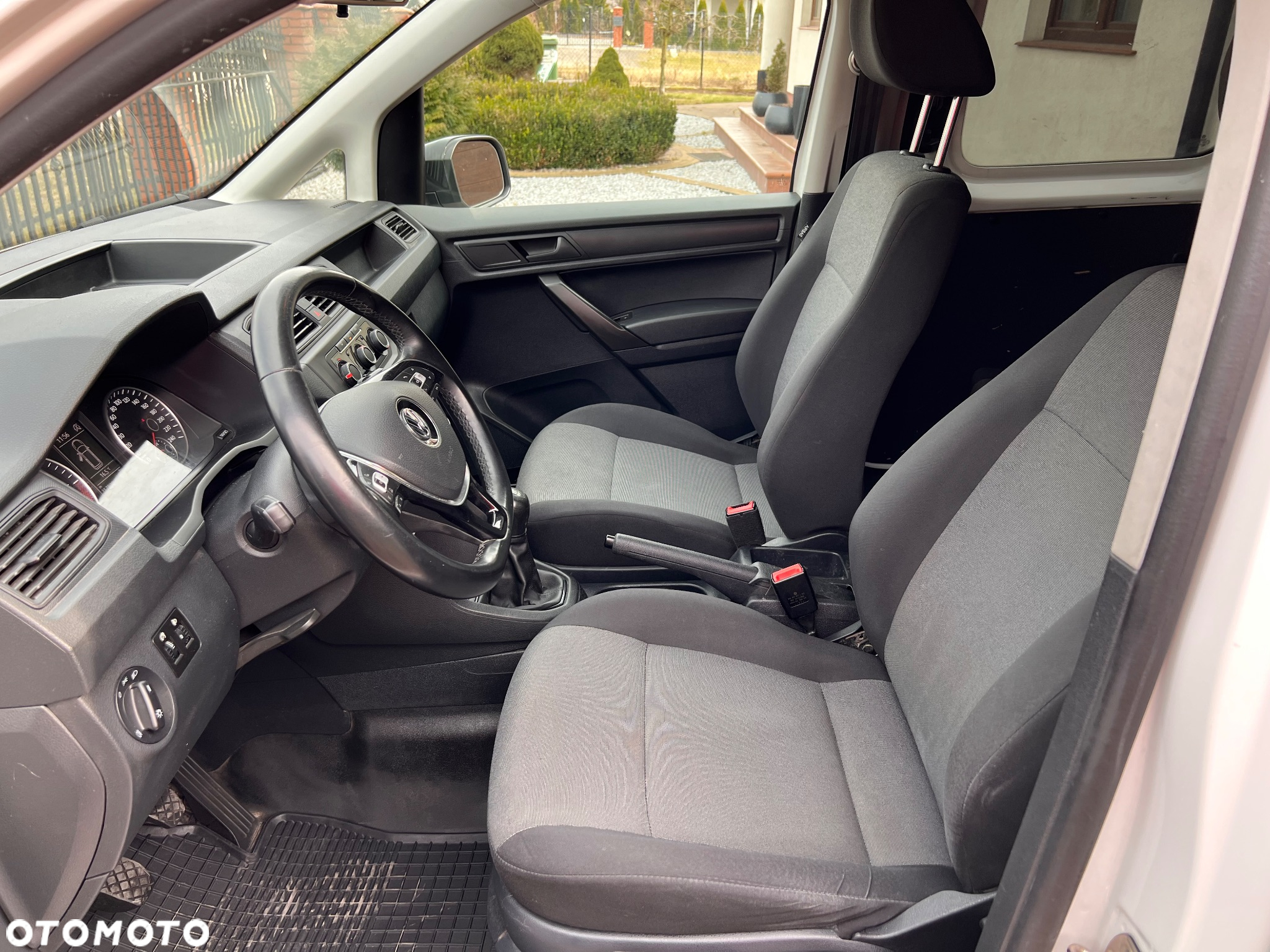 Volkswagen Caddy 2.0 TDI Comfortline - 21