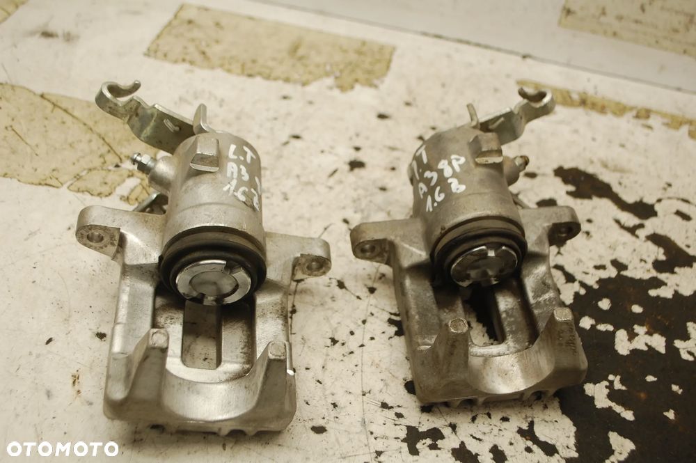 ZACISKI HAMULCOWE ZACISK LEWY PRAWY TYŁ TYLNY TRW SEAT ALTEA XL VW GOLF V AUDI A3 8P SKODA OCTAVIA II 1.9 2.0 1.6 TOLEDO III - 3