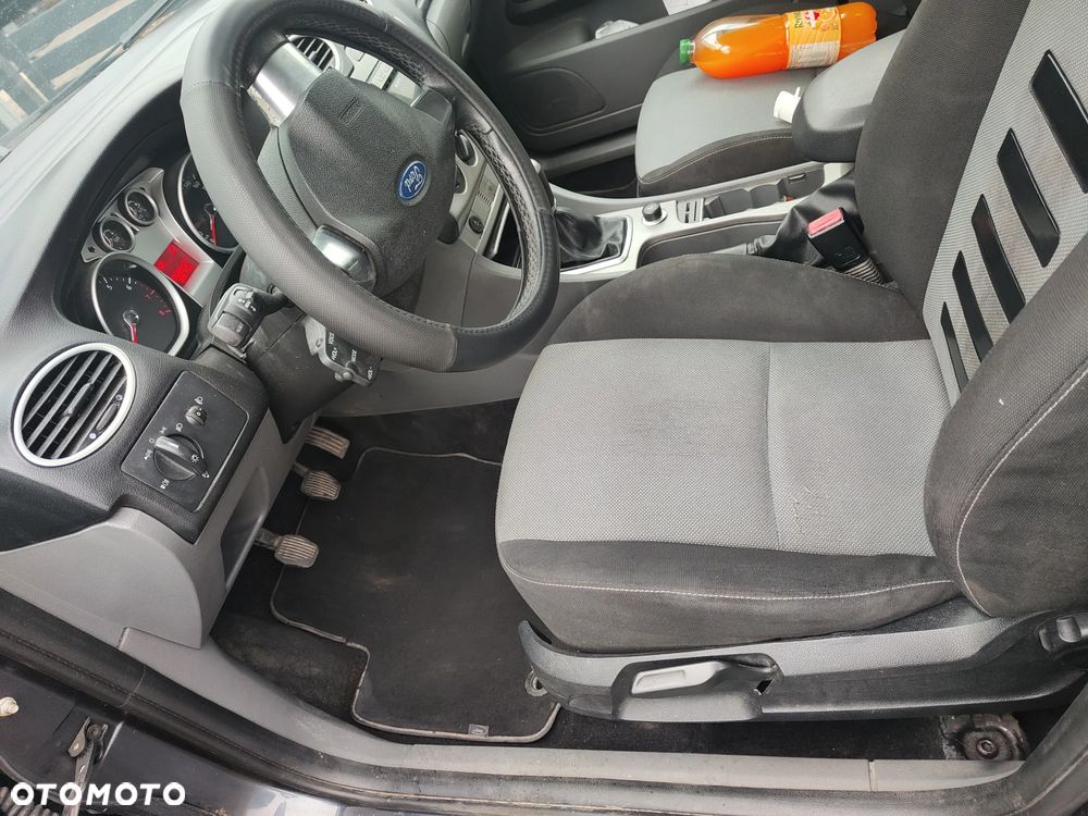 Ford Focus - 7