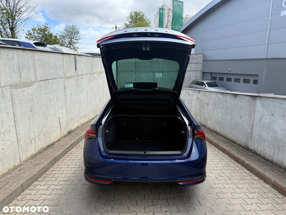 Skoda Octavia 1.5 TSI mHEV Sportline DSG - 9