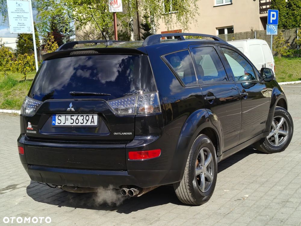 Mitsubishi Outlander 3.0 V6 XLS - 30