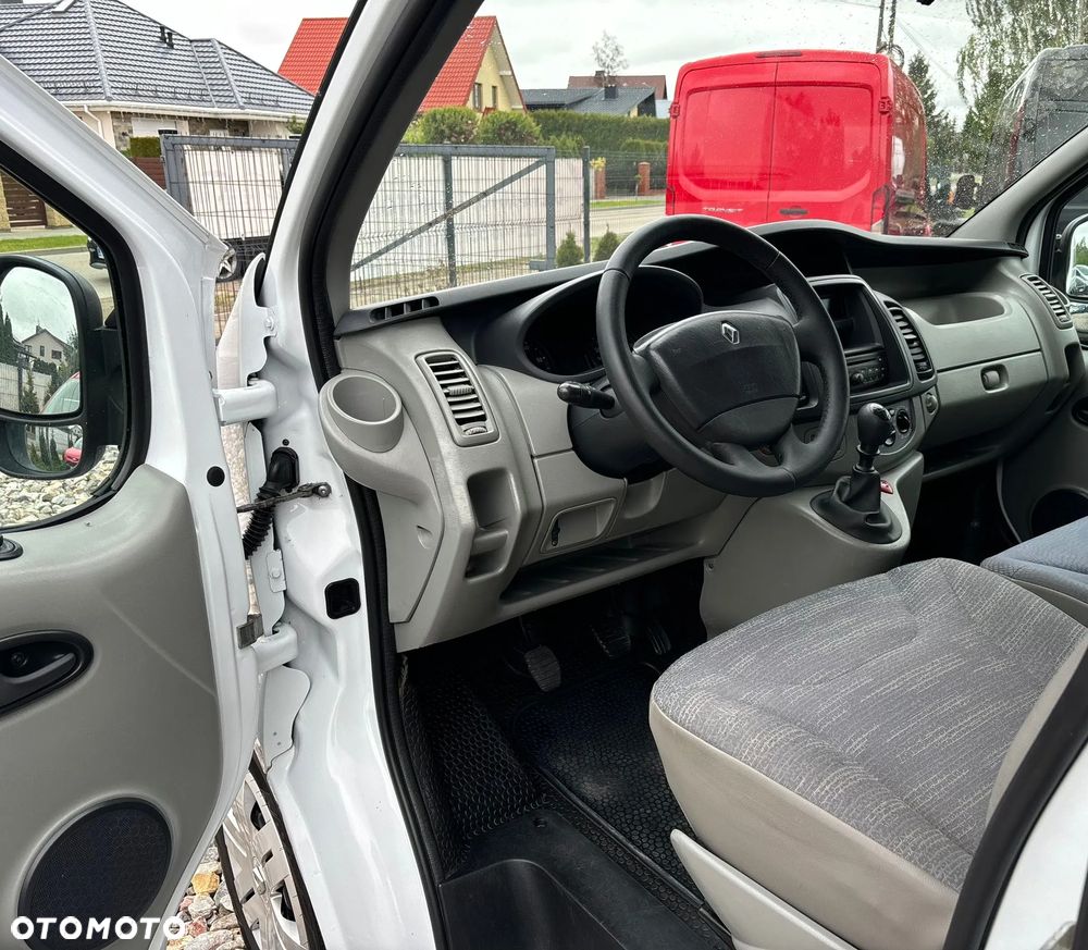 Renault Trafic - 8