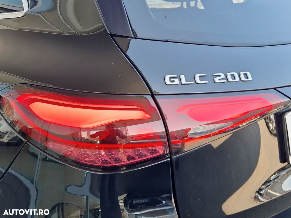 Mercedes-Benz GLC 200 4MATIC MHEV - 11