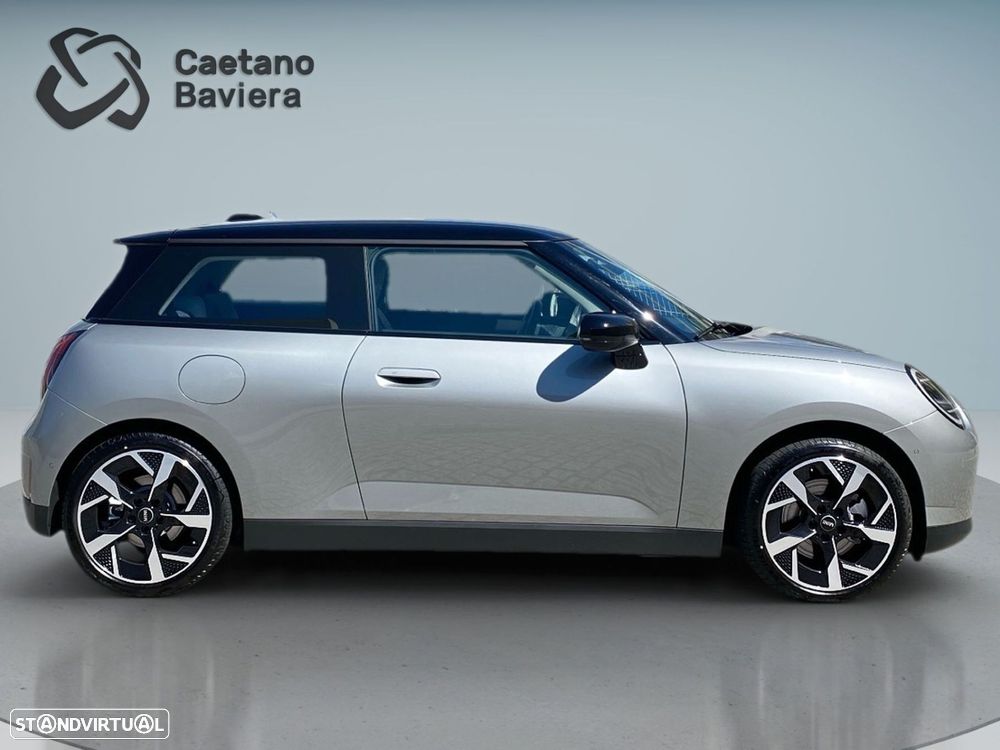 MINI 3 Portas Cooper E Classic S - 23