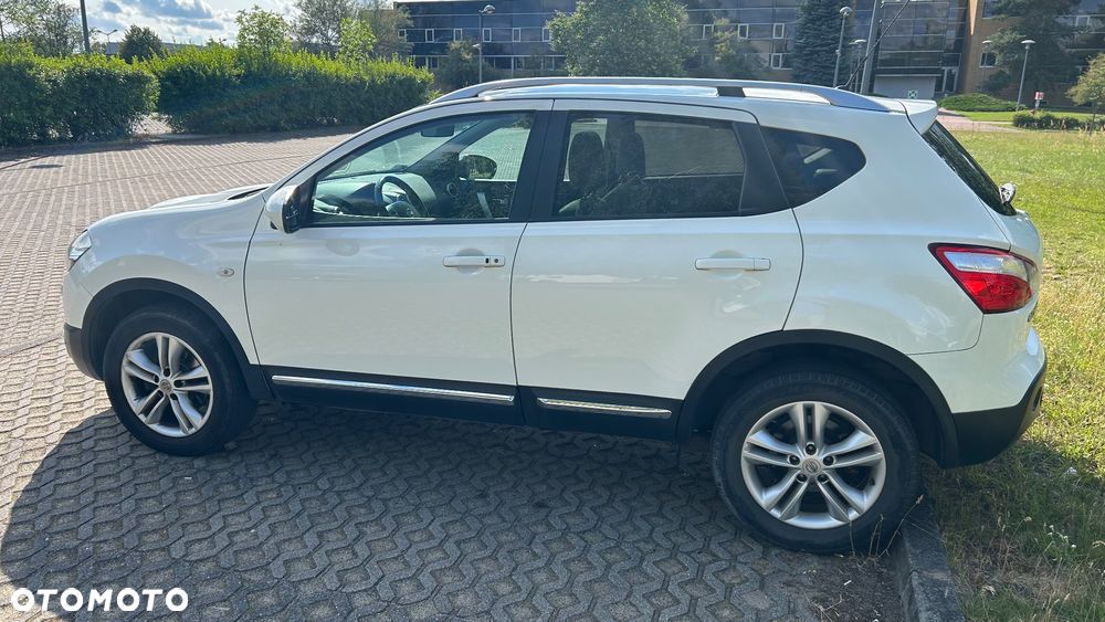 Nissan Qashqai 1.6 DCi 4x4 Tekna - 14