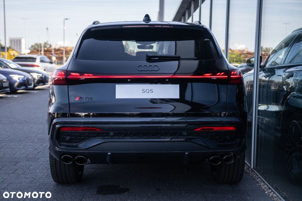 Audi SQ5 - 5