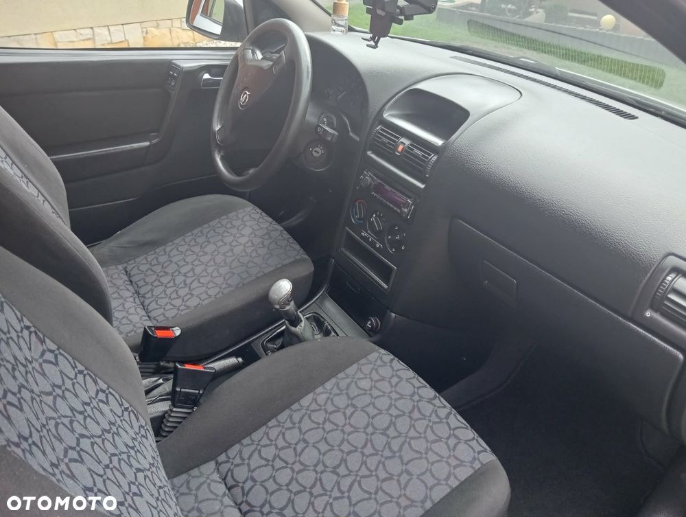 Opel Astra - 4