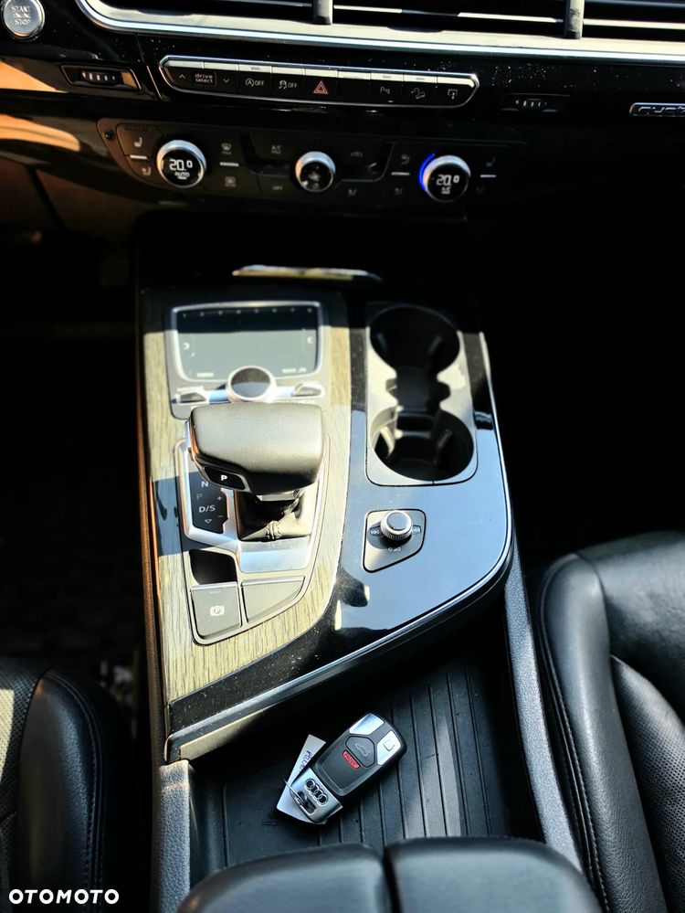 Audi Q7 3.0 TFSI Quattro Tiptronic - 30