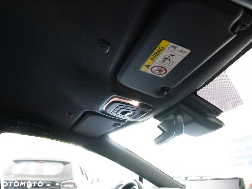 Toyota Corolla 2.0 Hybrid Comfort - 34