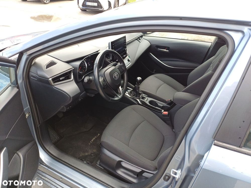 Toyota Corolla - 9