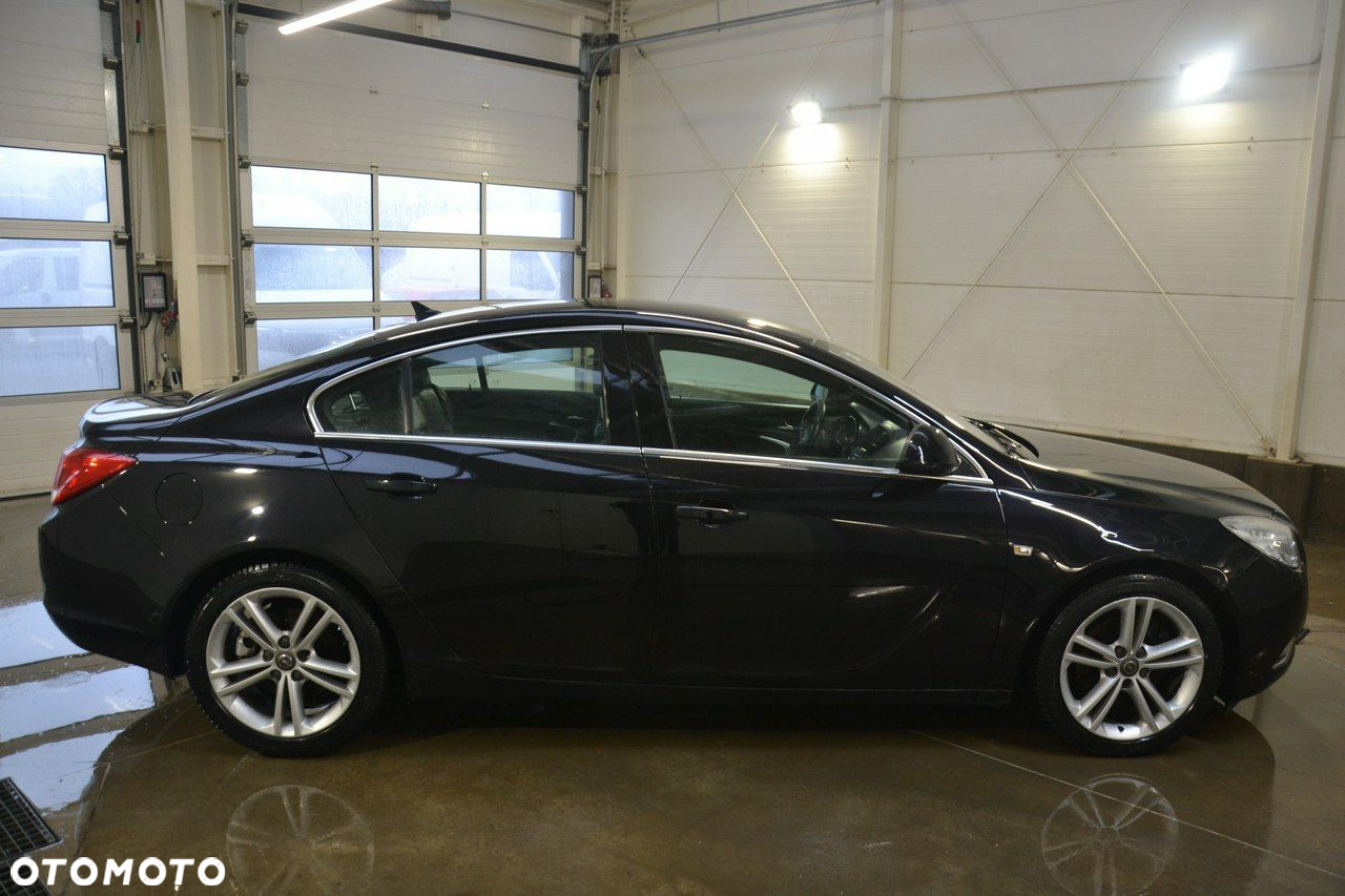 Opel Insignia - 8