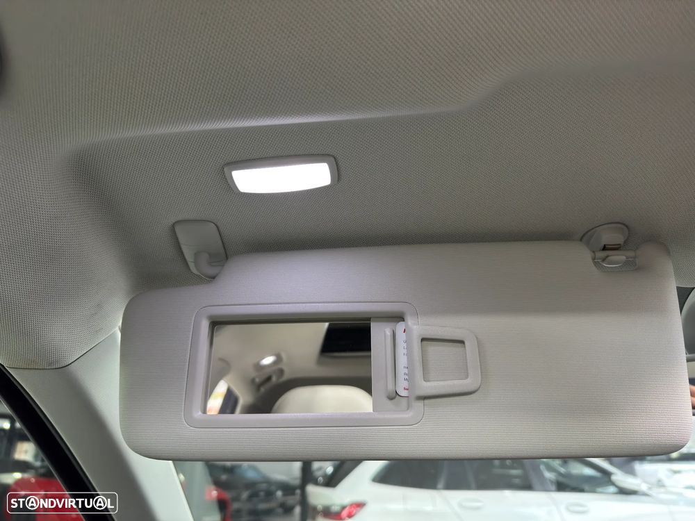 VW T-Roc 1.5 TSI Sport DSG - 42