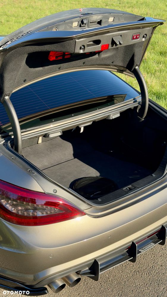 Mercedes-Benz CLS 500 4-Matic BlueEff - 12