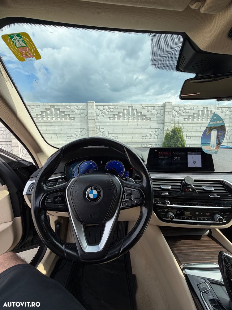 BMW Seria 5 520d xDrive AT - 6