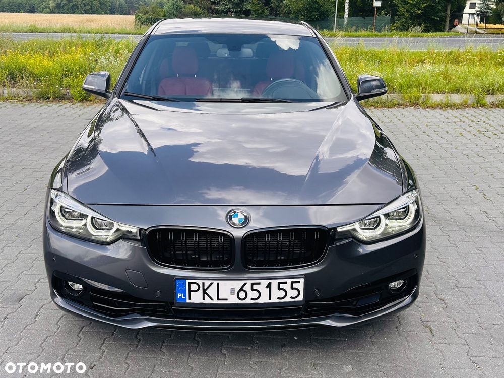 BMW Seria 3 2018 photo 4