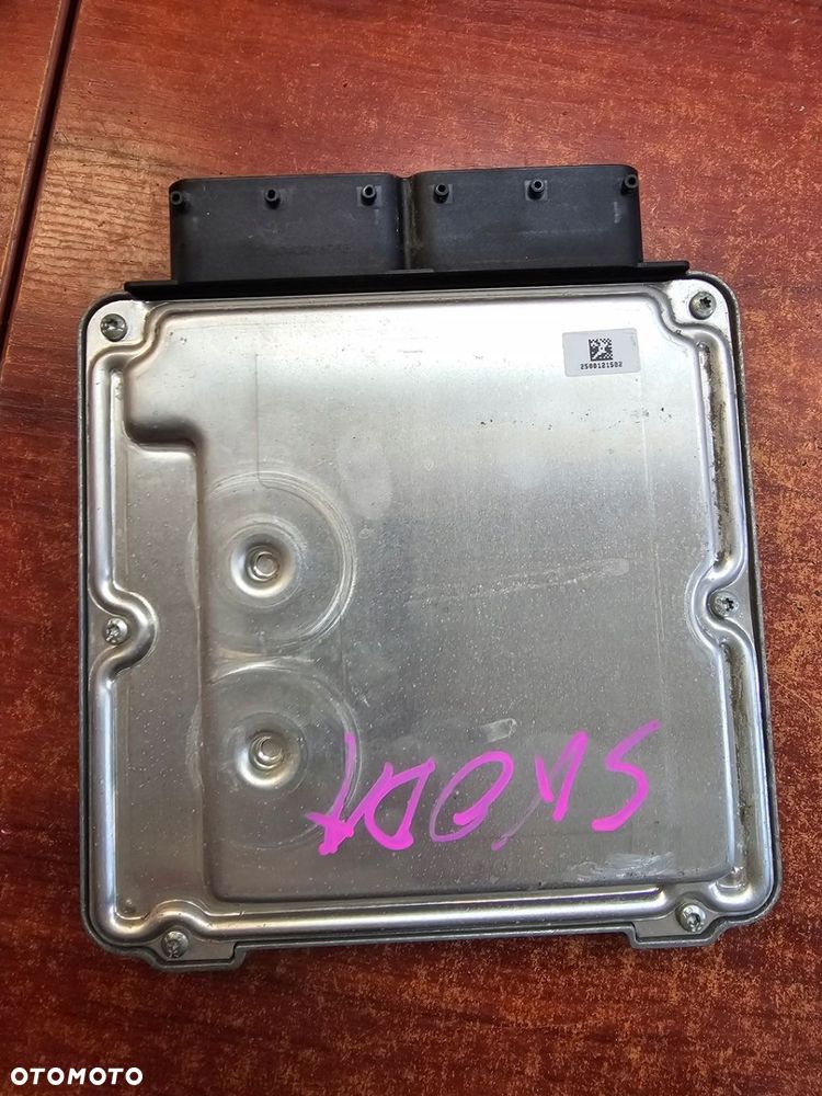 KOMPUTER STEROWNIK SKODA OCTAVIA III 3 EU 16 2.0TDI 04L907309R 0281031066 - 2