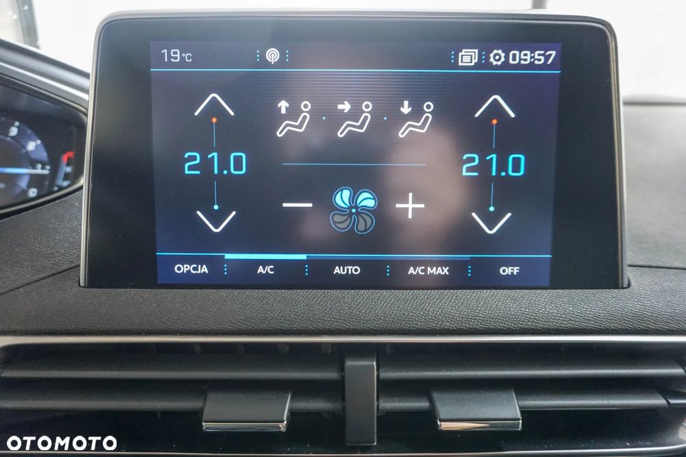 Peugeot 3008 1.2 PureTech Allure Pack S&S - 18
