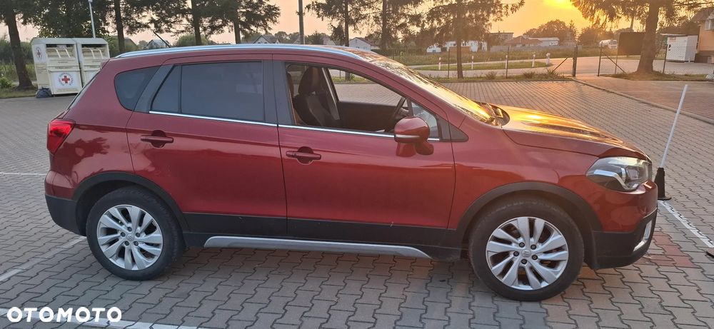 Suzuki SX4 S-Cross 1.0 T Premium - 8