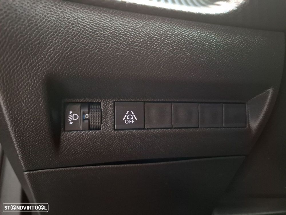 Peugeot 2008 1.2 PureTech Active Pack - 22
