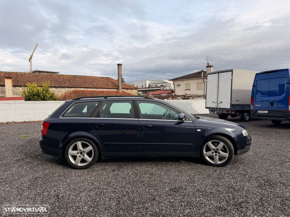 Audi A4 Avant 2.5 TDI quattro - 11