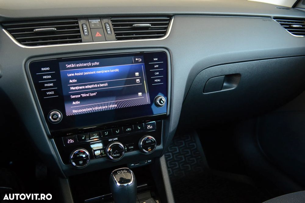 Skoda Octavia 2.0 TDI DSG Sport Edition - 23