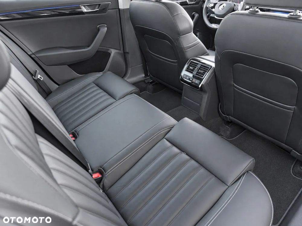 Skoda Superb 2.0 TDI SCR 4x4 L&K DSG - 35