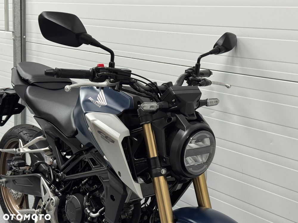 Honda CB - 11