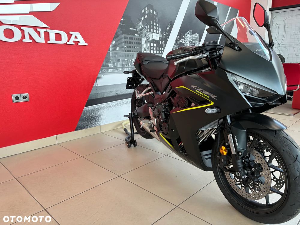 Honda CBR - 4