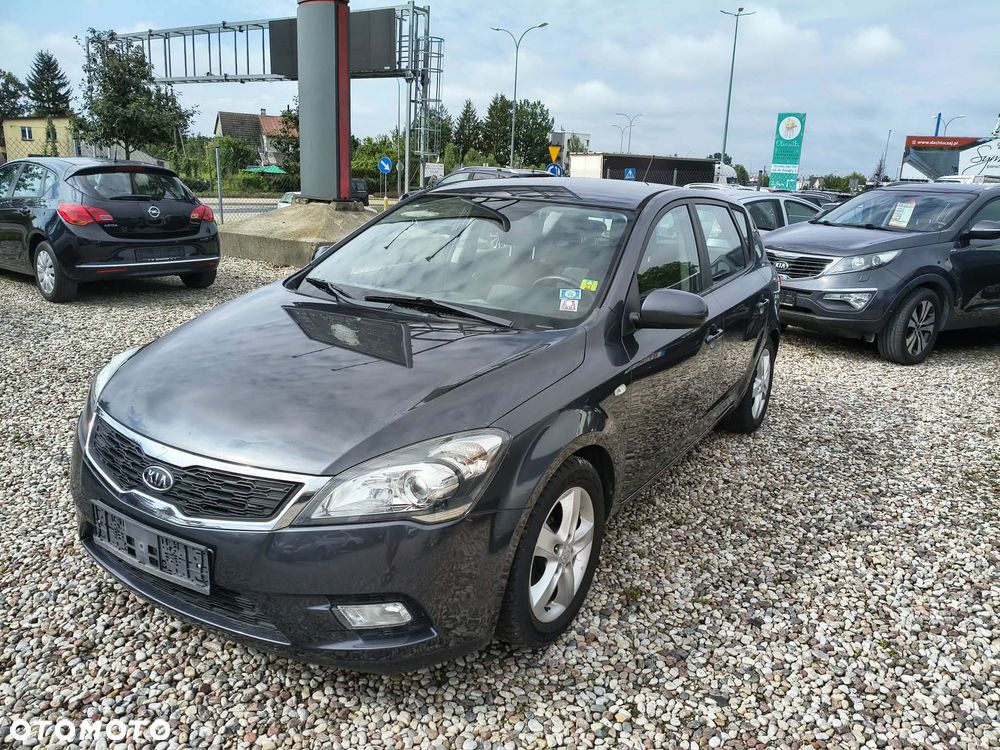 Kia Ceed 1.6 Comfort - 1
