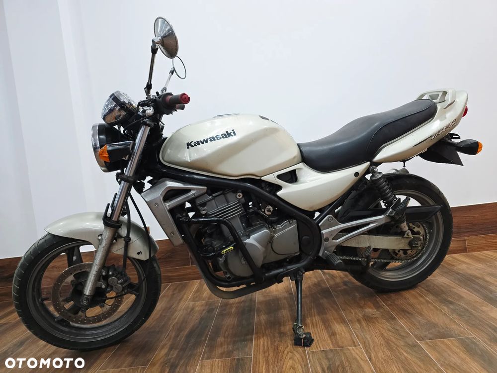 Kawasaki ER - 17