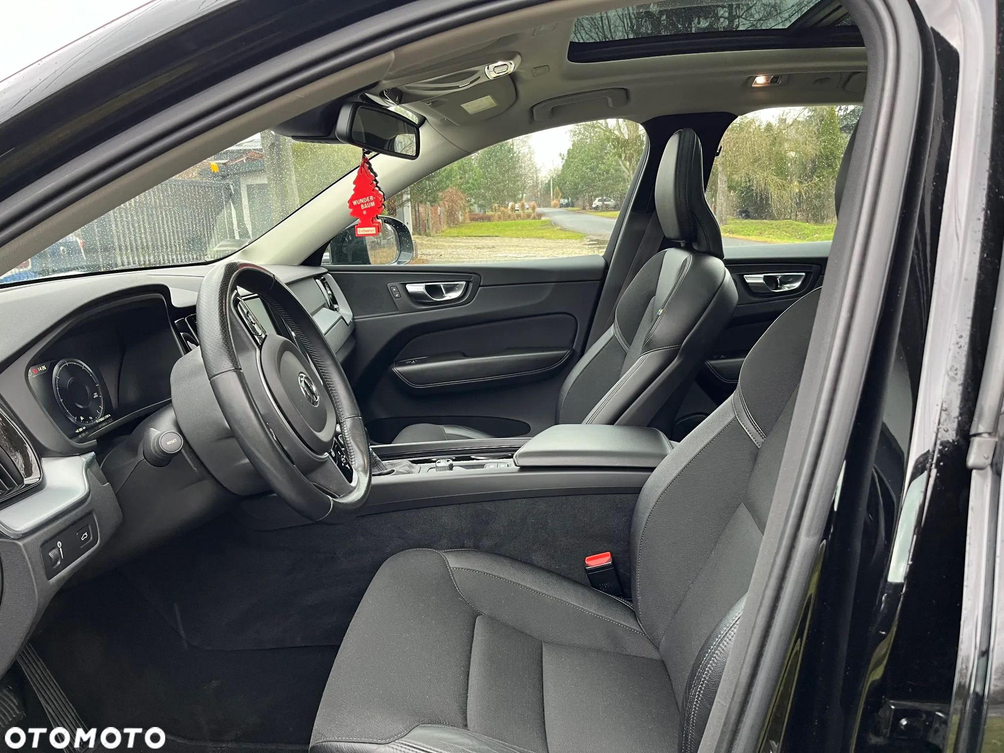 Volvo XC 60 D4 AWD Momentum - 9