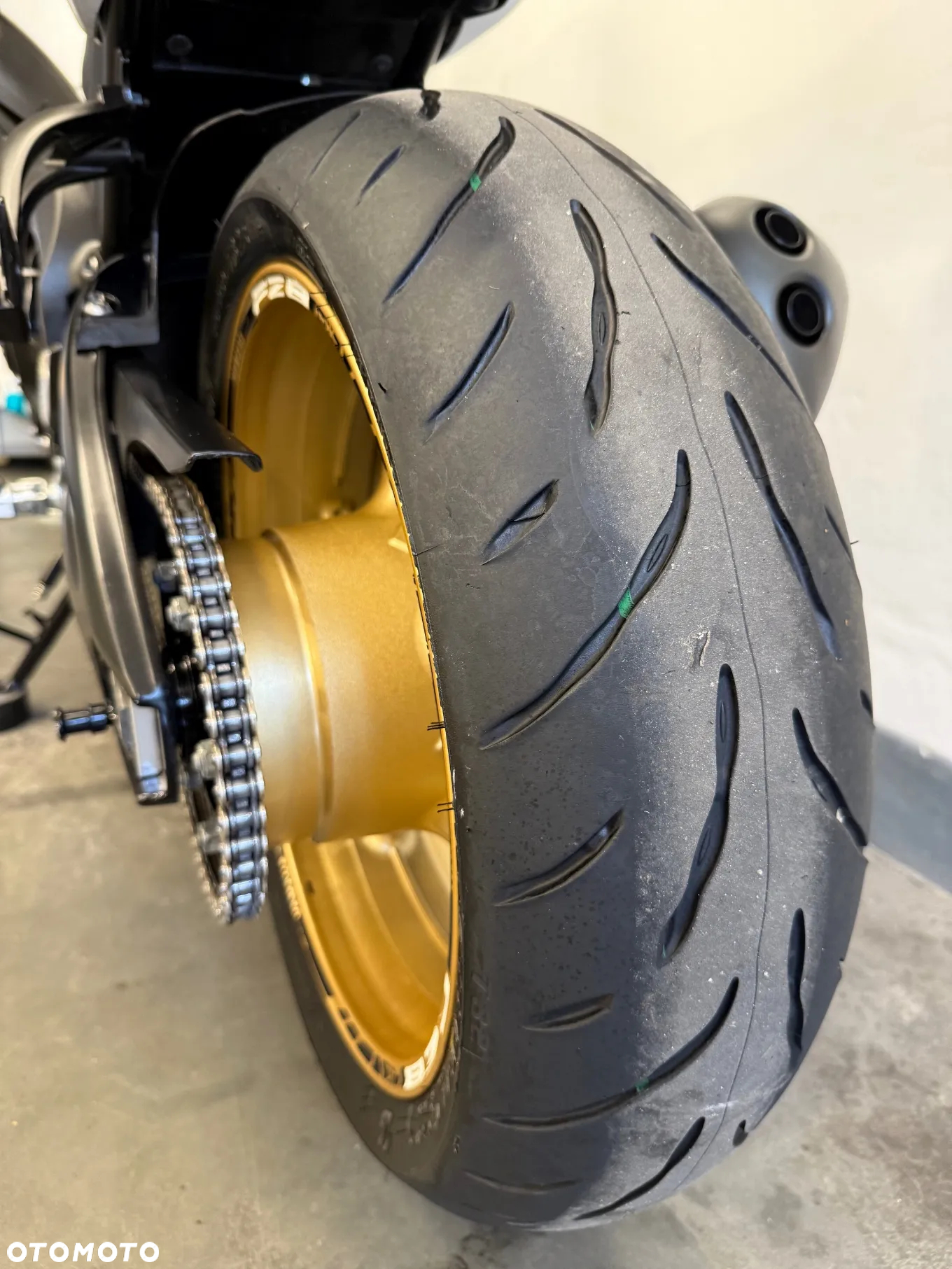 Yamaha FZ8 - 10