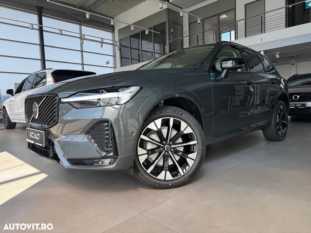 Volvo XC 60 B5 MHEV AT AWD Ultimate Dark - 2