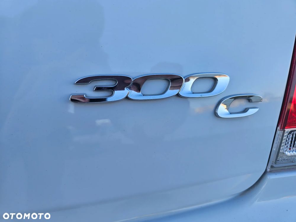 Chrysler 300C - 30