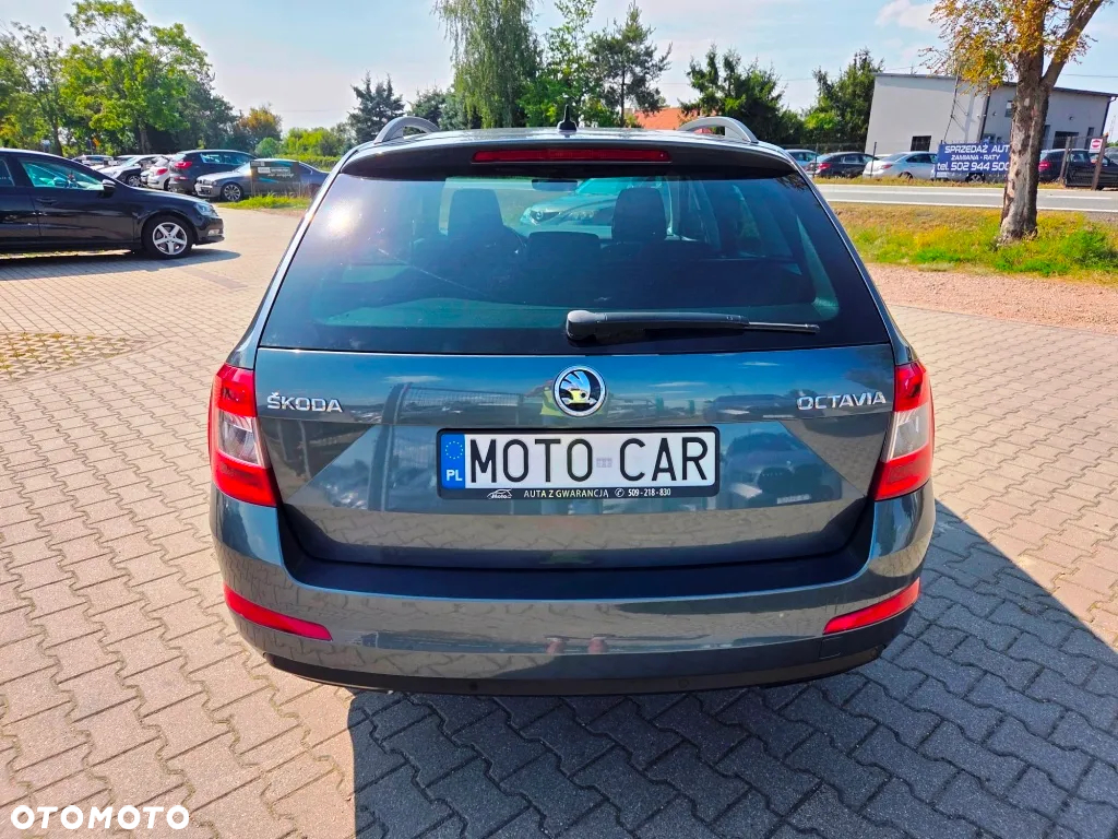 Skoda Octavia Combi 1.4 TSI DSG Style - 10