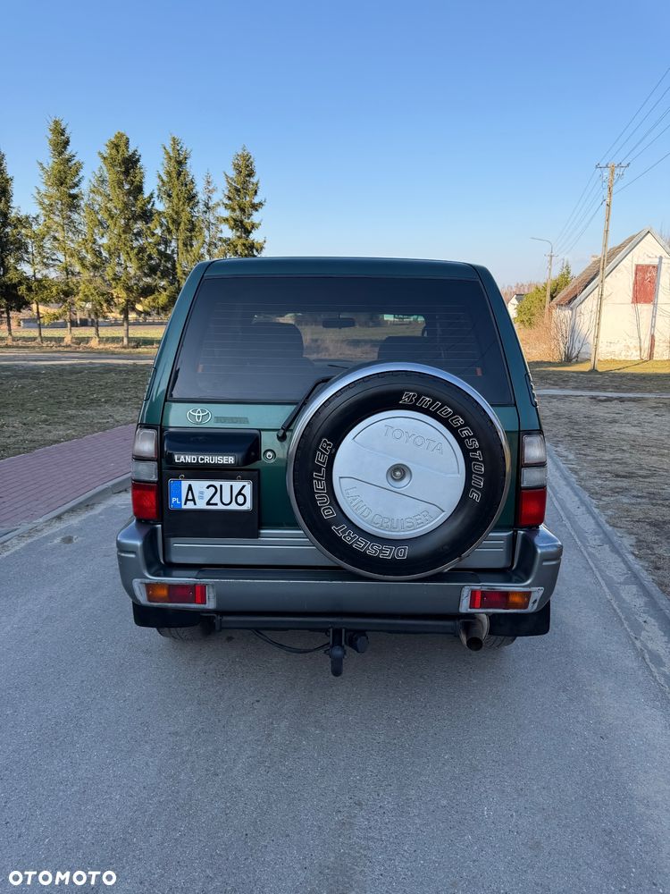 Toyota Land Cruiser - 11