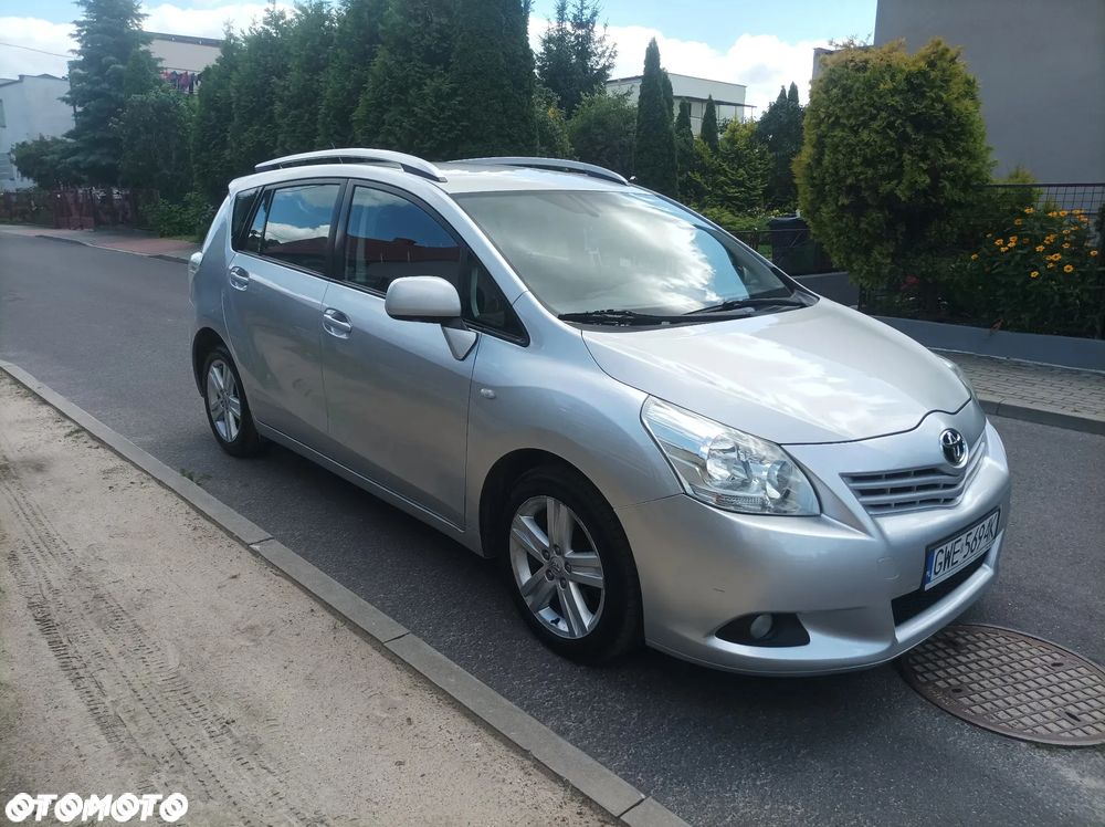 Toyota Verso 1.8 Premium EU5 MS - 1