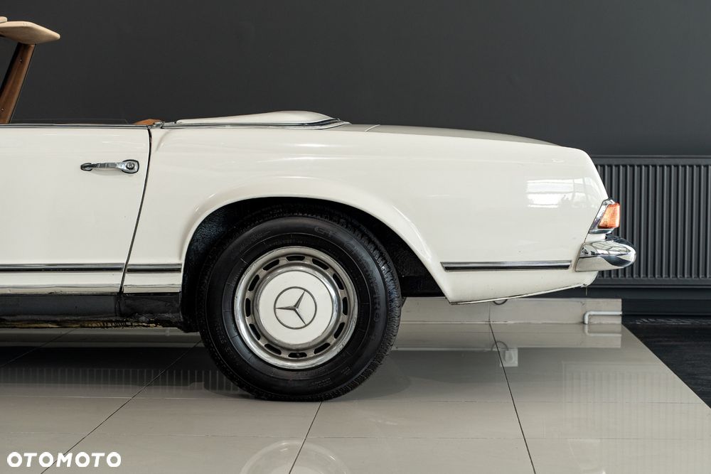 Mercedes-Benz SL - 6