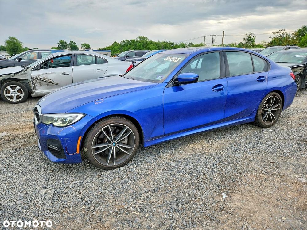 BMW Seria 3 330i xDrive M Sport - 1