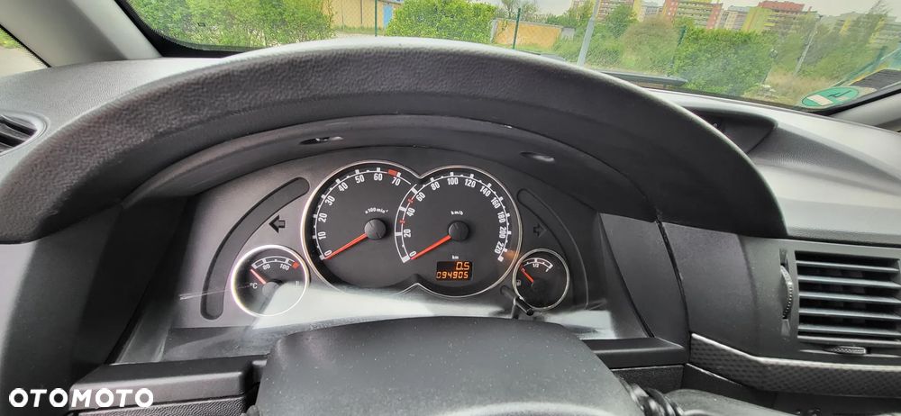 Opel Meriva 1.6 16V Essentia - 19