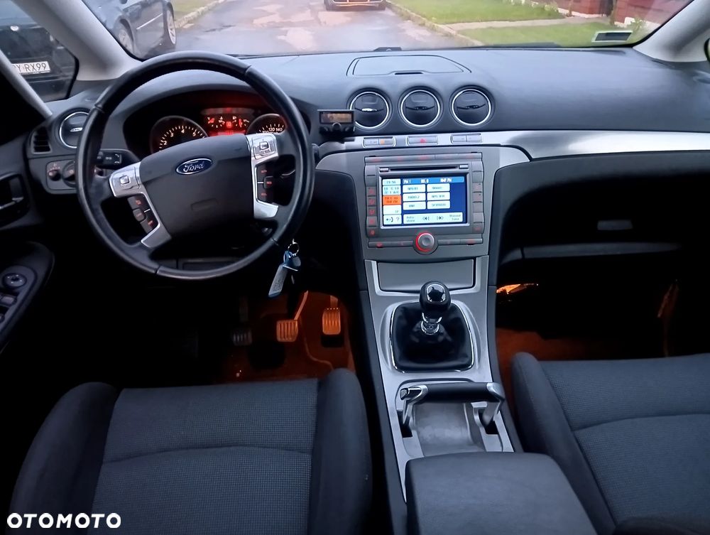 Ford S-Max 2.5 Titanium - 5