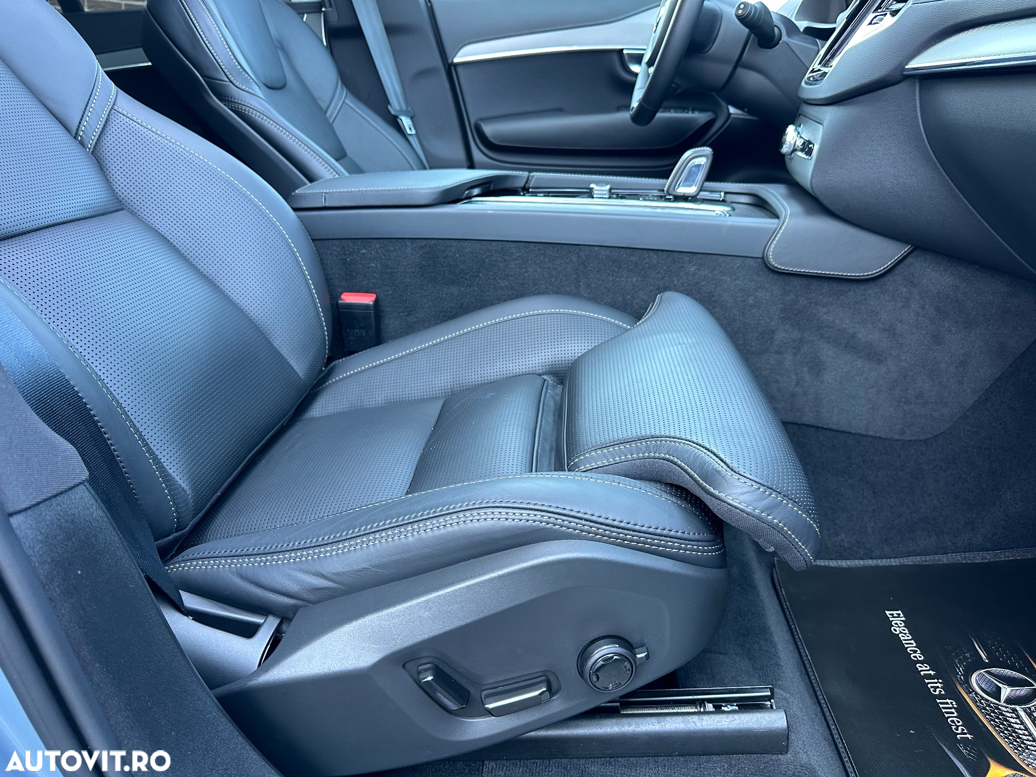 Volvo XC 90 B5 MHEV AWD 5 locuri R-Design - 23