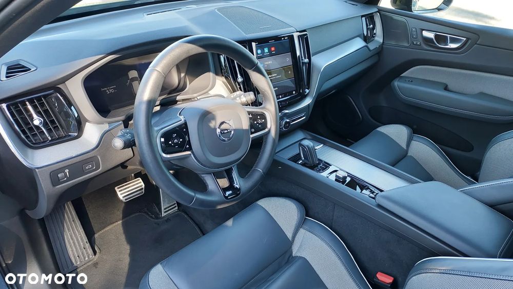 Volvo XC 60 D4 AWD R-Design - 10