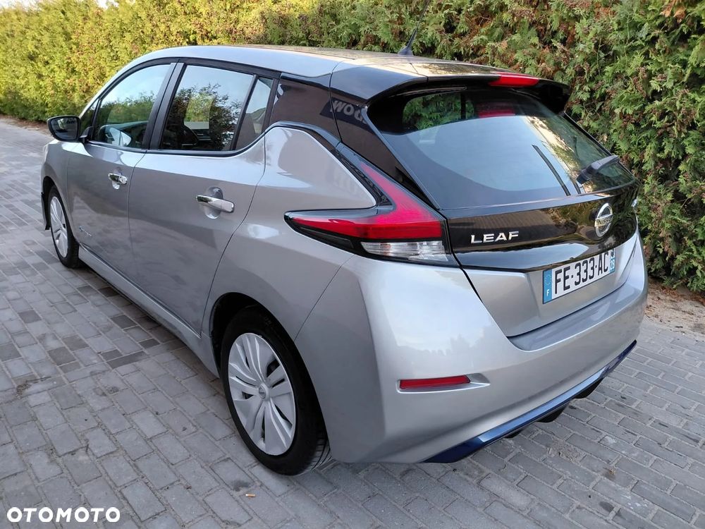 Nissan Leaf - 6