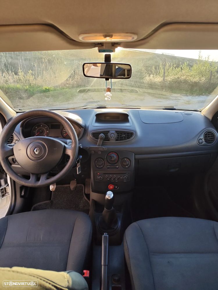 Renault Clio - 5