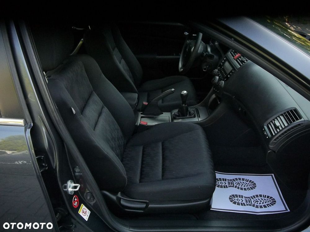 Honda Accord 2.0 Executive - 22