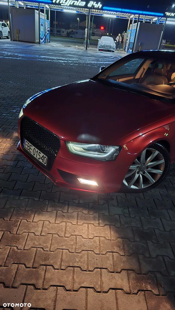 Audi A4 Limousine - 16