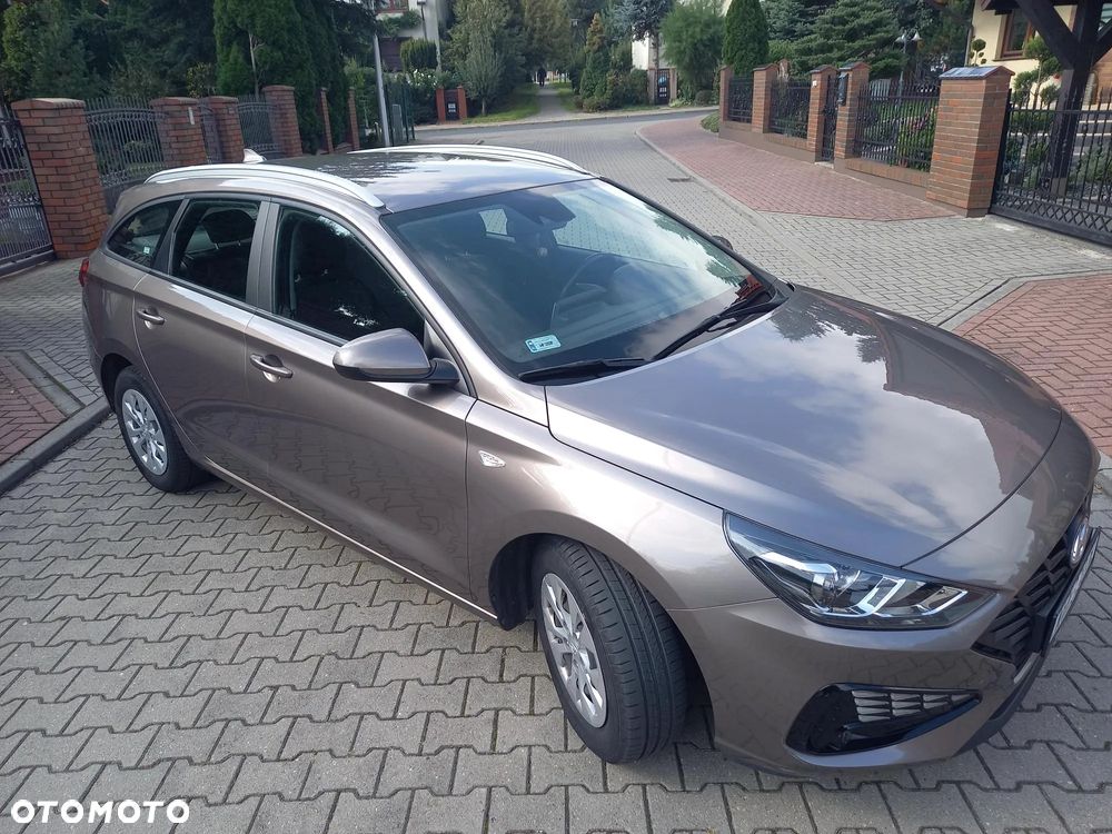 Hyundai i30 1.5 DPI Classic + - 4