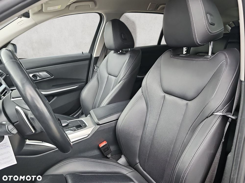 BMW Seria 3 - 12